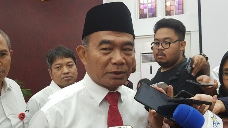 Upah Guru Honorer Akan Naik, Janji Menko PMK