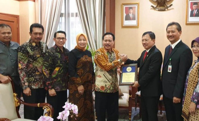 Jadi Rumah Sakit Terbaik Dunia, RSUD Tulungagung Mendapat Apresiasi dari Menkes