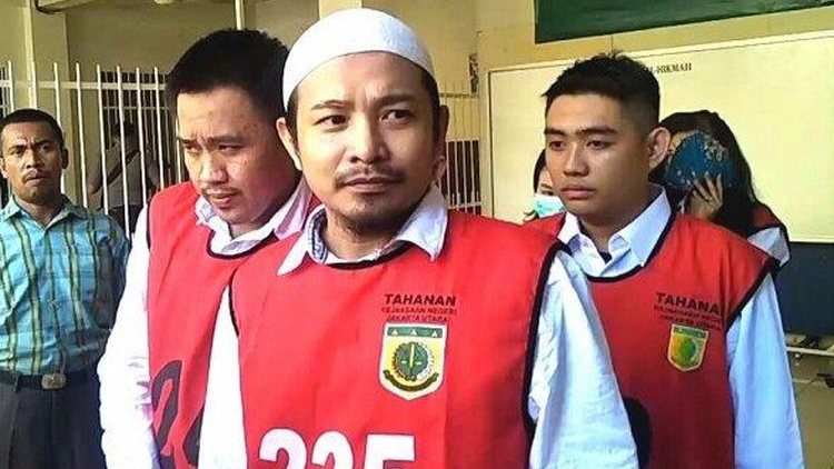 Zul ‘Zivilia’ Dituntut Seumur Hidup Akibat Edarkan Narkoba