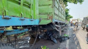 Pengendara Motor Lamongan Ditabrak Mobil Hingga Meninggal
