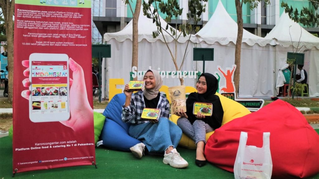 Keroncongantar.com Pasarkan Produk UMKM Riau di Ajang Nasional Expo Santripreneur Surabaya