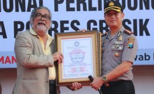 Atasi Penculikan Anak, Polres Gresik Terima Penghargaan dari Komnas Perlindungan Anak