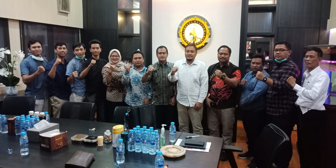 Surabaya, Jumat (20/03/2020), Audiensi pengurus Jatim Institute diterima oleh Kombes Pol Slamet Hariyadi, S.J.K., M.H., M.M. Dirintelkam Polda Jatim.