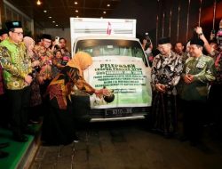 Ibu Khofifah Gubernur Jawa Timur Launching OPOP ACADEMY dan Luncurkan EKSPOR PERDANA