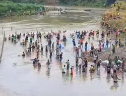 Seru! Warga Berduyun-duyun ke Bendungan Sampean Baru Bondowoso untuk Berburu Ikan