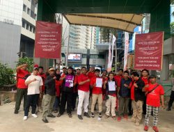 SOKSI Gelar Aksi “SOKSI Menggugat Jilid 3” di Depan Kemenkum, Tuntut Pembatalan SK Legalitas