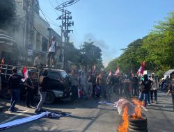 JAKDI Demo Kejati, Tuntut Pembongkaran Dugaan Korupsi Pemrov Jatim yang Kian Menggurita, Serukan Evaluasi Total Kejagung dan Kejati Jatim