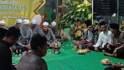 Warga RT 16 RW 2 Gubeng Jaya Gelar Peringatan Maulid Nabi Muhammad SAW