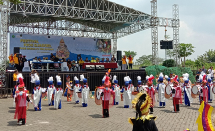 Acara pembukaan Festival Kios Djadoel Parade Boedaya Malangan di Villa Bukit Tidar pada Rabu (25/12) siang