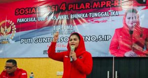 Puti Guntur Gelar Sosialisasi Empat Pilar MPR RI di Bubutan Surabaya