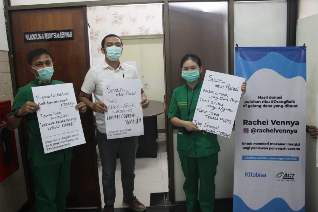 Kitabisa.com bersama ACT Jatim Distribusikan Bantuan Pangan untuk Tenaga Medis