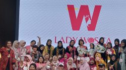 Siti Aisah Raih Gelar Lady Woman Online Community Indonesia ‘Wosca’ Tahun 2022