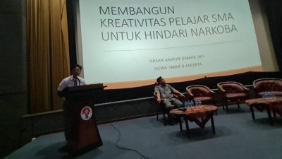 Hasan Amirin Damar Jati ‘Siswa SMAN 6 Jakarta’ Juara Lomba Debat Publik ‘Speaking Nasional Anti Narkoba’