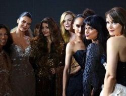 Cinta Laura Memamerkan Foto Bersama Kendall Jenner dan Camila Cabello di Paris Fashion Week 2023, Warganet Terkesan!