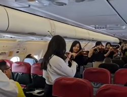 Kelompok Orkestra Asal Surabaya Tampil Spektakuler di Ketinggian 37 Ribu Kaki