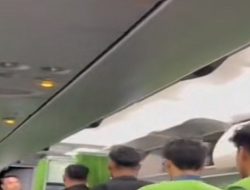 Peristiwa Penumpang Merokok di Dalam Pesawat dari Batam ke Surabaya Jadi Viral