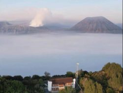 Aktivitas Gunung Bromo Meningkat, Pengunjung Diminta Waspada Erupsi Freatik