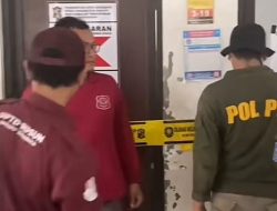 Satpol PP Surabaya Lakukan Penyegelan Terhadap 40 Unit Rusunawa Romokalisari yang Melanggar Aturan