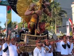 Kegembiraan Warga Sidoarjo Saksikan Karnaval Shining Jayandaru