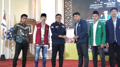 Resmi, Koordinator Pusat Bem Nusantara lantik Pengurus Daerah BemNus Jatim 2024-2025.